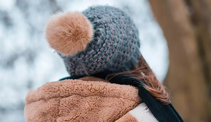 3 τρόποι για να βελτιώσετε το χειμερινό σας παιχνίδι περιποίησης μαλλιών